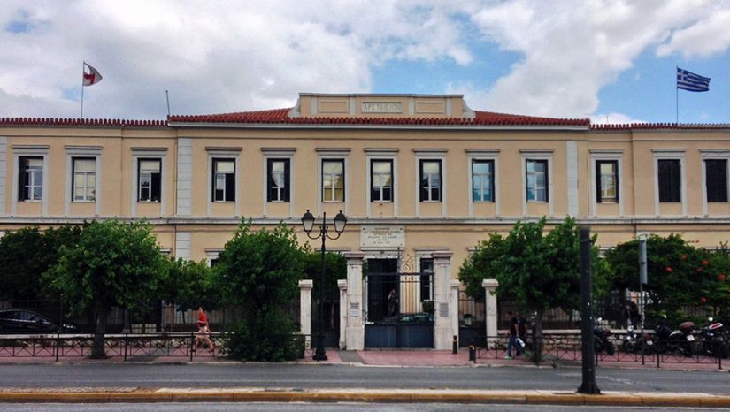 Εκδήλωση για τα αποκαλυπτήρια του αγάλματος «Αρεταίεια» στο Αρεταίειο Νοσοκομείο [6 Μαΐου]
