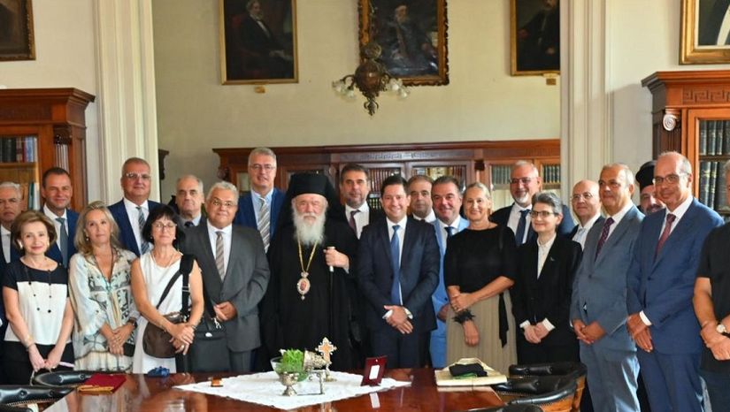 Αγιασμός από τον Αρχιεπίσκοπο Αθηνών και πάσης Ελλάδος Ιερώνυμο & μήνυμα του Πρύτανη Γ. Σιάσου για την έναρξη της νέας ακαδημαϊκής χρονιάς