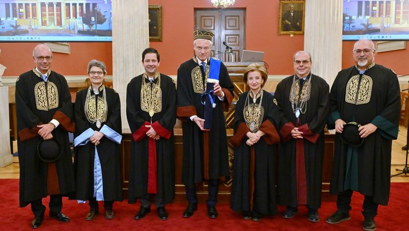 Ο Καθηγητής του Harvard Albert Hofman επίτιμος διδάκτορας της Ιατρικής Σχολής του Ε.Κ.Π.Α.