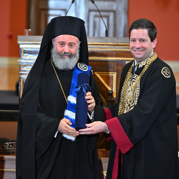 Αναγόρευση του Σεβασμιωτάτου Αρχιεπισκόπου Αυστραλίας κ. Μακαρίου ως Επίτιμου Διδάκτορα της Θεολογικής Σχολής του ΕΚΠΑ