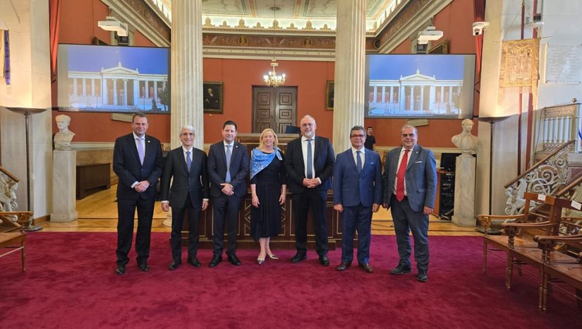 Yale και ΕΚΠΑ ιδρύουν κέντρο αριστείας: Συνάντηση Μητσοτάκη με την Maurie McInnis – Τι δηλώνουν στα Παραπολιτικά Γ. Σιάσος και Β. Βασιλείου
