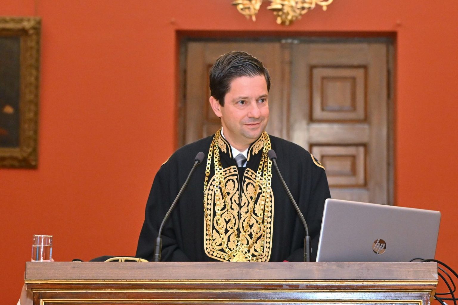 Μήνυμα του Πρύτανη του Εθνικού και Καποδιστριακού Πανεπιστημίου Αθηνών, καθηγητή Γεράσιμου Σιάσου, για την εθνική επέτειο της 28ης Οκτωβρίου
